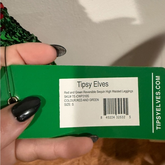 NWT - Tipsy Elves Red and Green
Reversible Sequin High Waisted Leggings - Picture 5 of 6